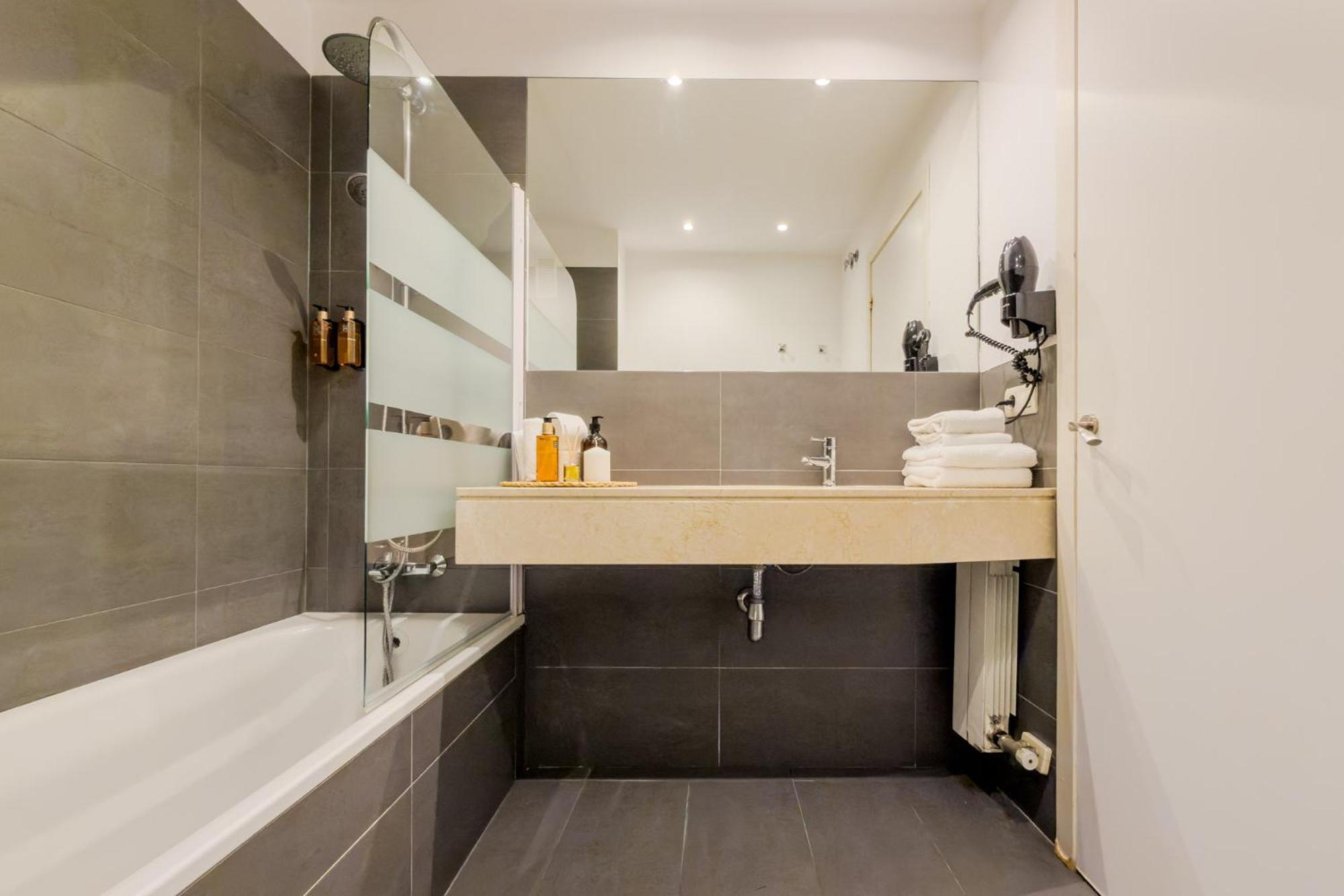 Palau De La Musica Apartments — Photos 1